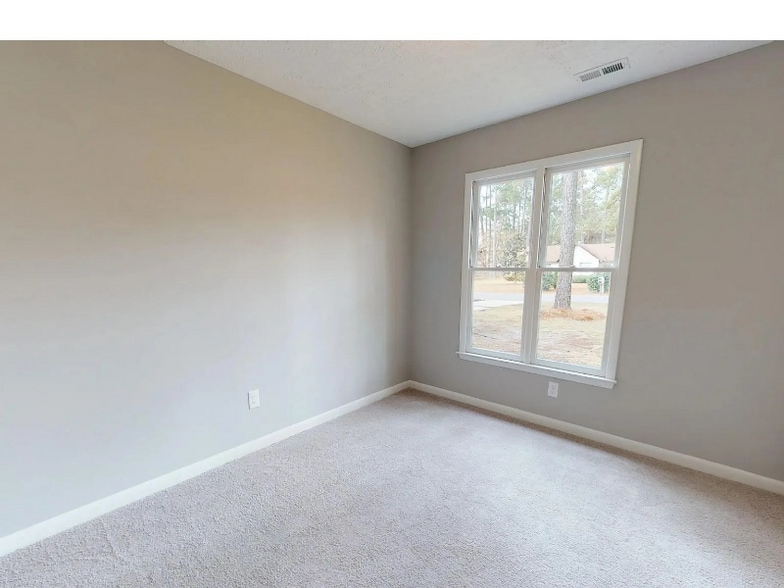 Building Photo - 1515 Doncaster Dr