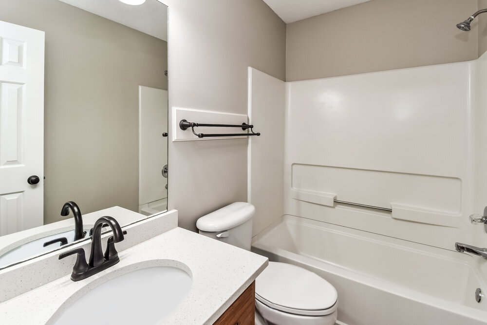 Building Photo - 5205 Plum Tree Dr