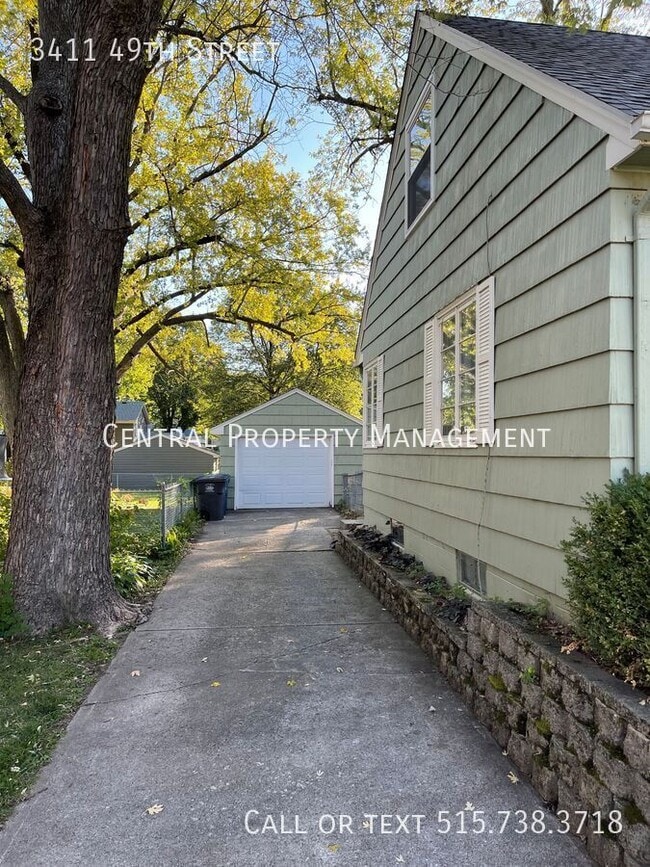 Primary Photo - 3411 49th St