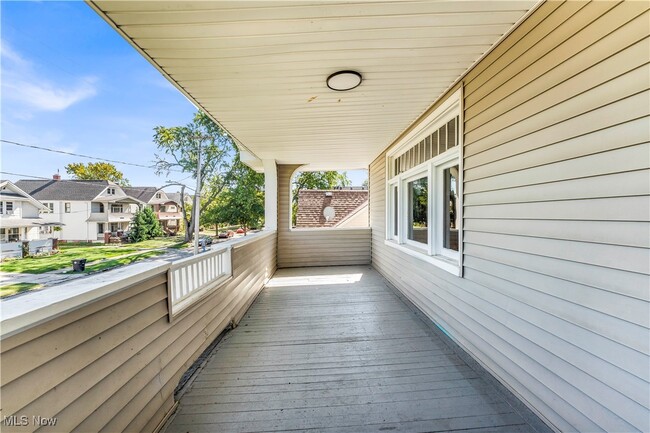 Building Photo - 3654 W 138th St