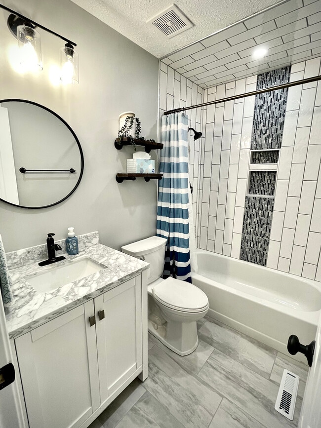 Building Photo - 7507 S 147th St