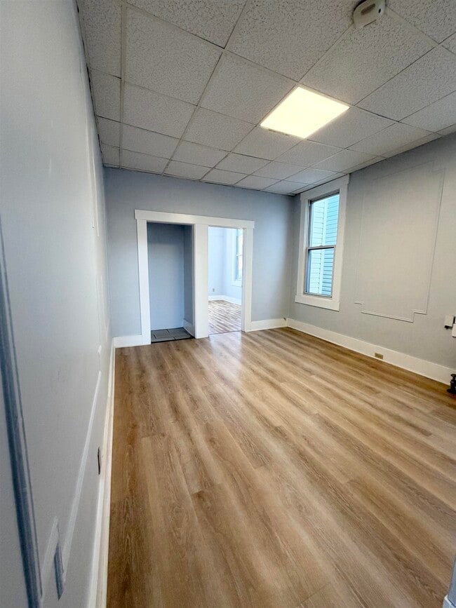 Building Photo - 1218 13th St