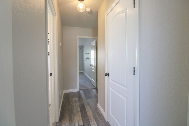 Building Photo - 3 bedroom, 2 bathroom home in Middleton!