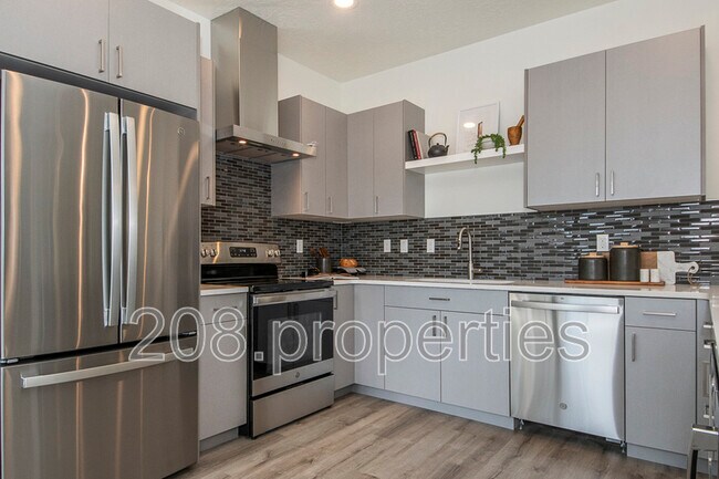 Building Photo - 486 E Violets Cv Ln