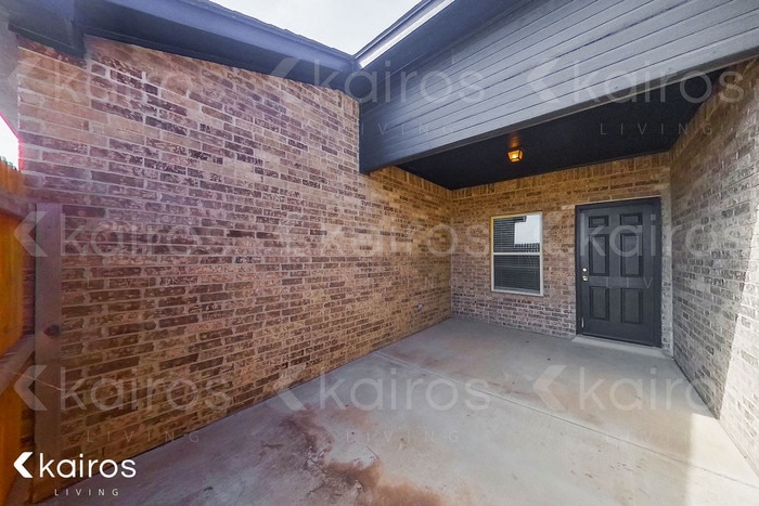 Building Photo - 7133 Mosley St