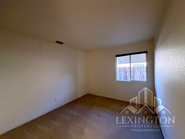 Building Photo - Pristine, single-story, 3bd/2ba, Home in Cameron Park!