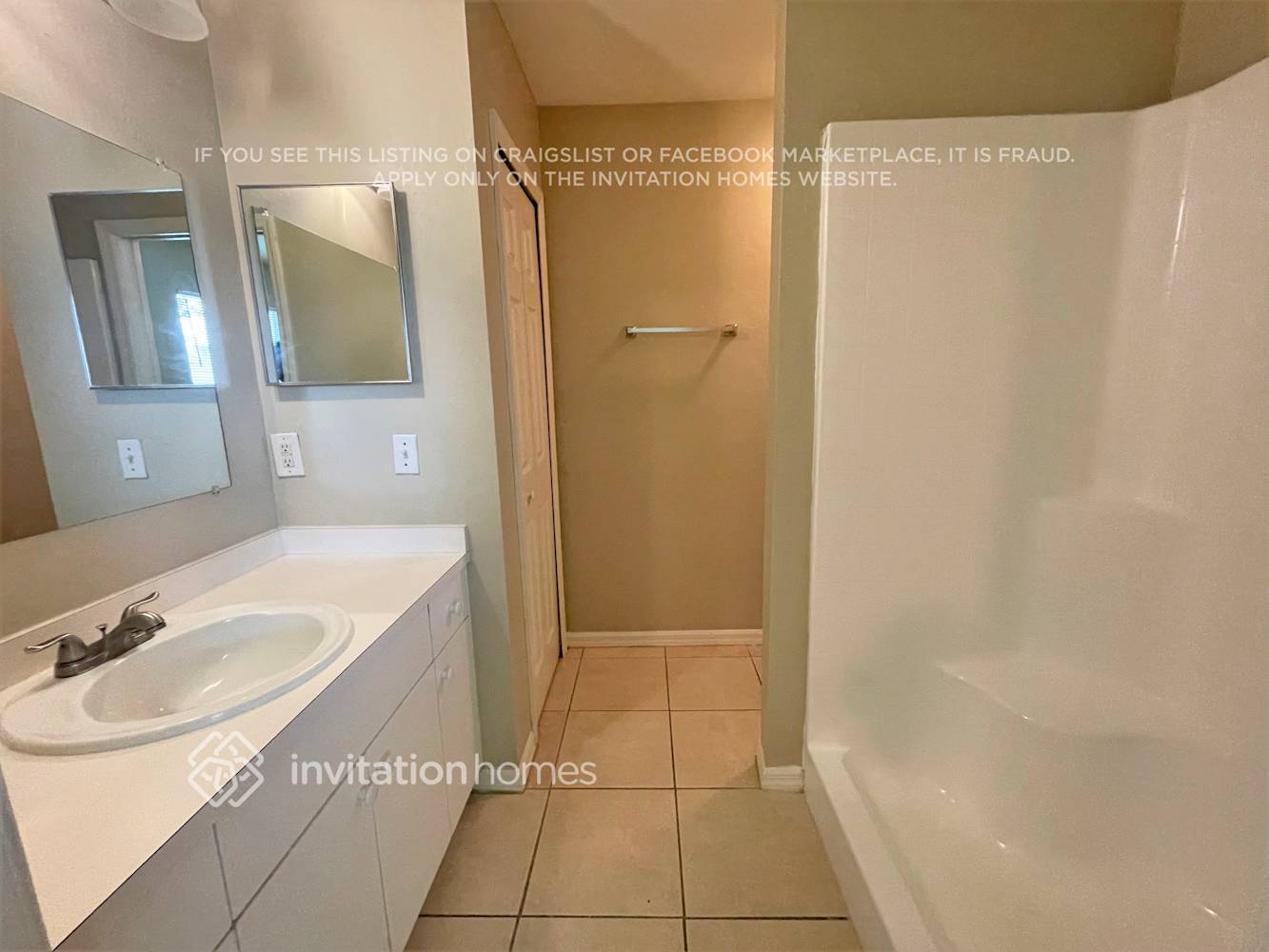Building Photo - 813 SW 10th Pl