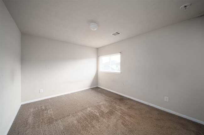 Building Photo - 19543 Otter Trail Ct