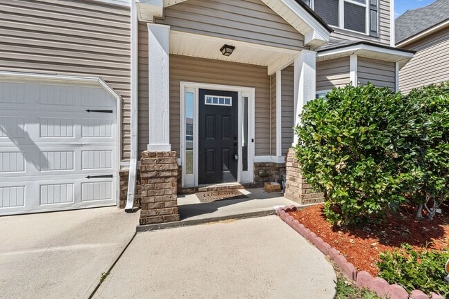 Building Photo - 4464 Grove Landing Dr