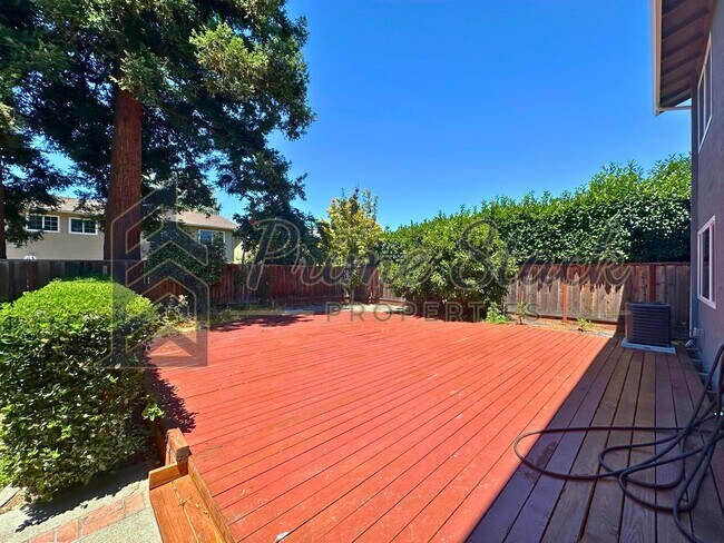 Building Photo - 2391 Sandpiper Way