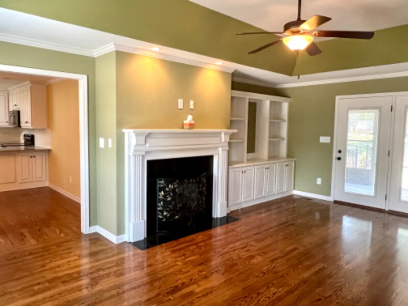 Building Photo - 103 Beacon St