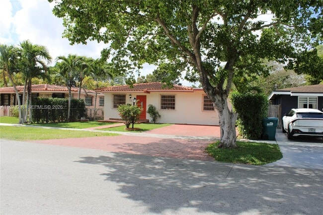 Building Photo - 3040 SW 69th Ave