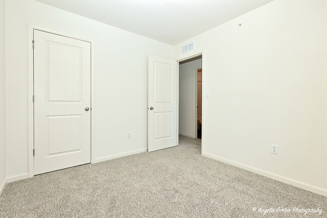 Building Photo - 2161 Yellowstone Blvd