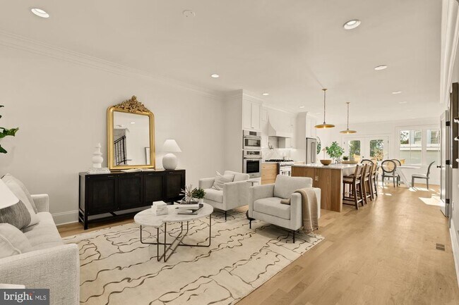 Building Photo - 4830 8th St NW