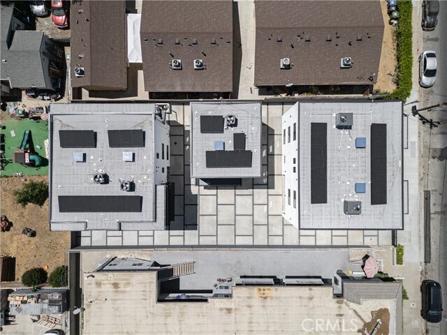 Building Photo - 6700 Kester Ave