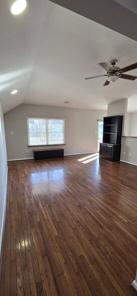 Living room - 245 Plum Aly