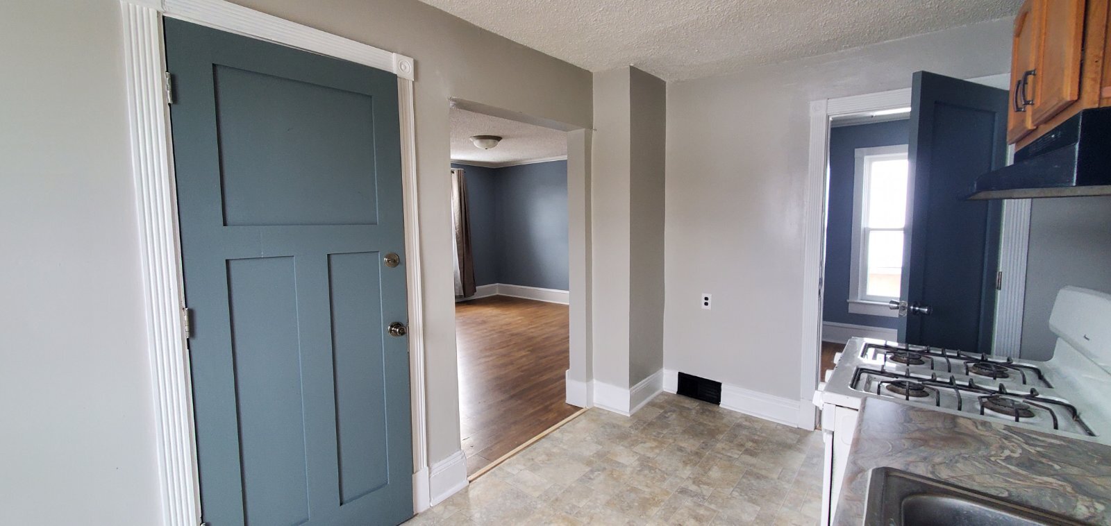 Building Photo - 527 Tedesco St