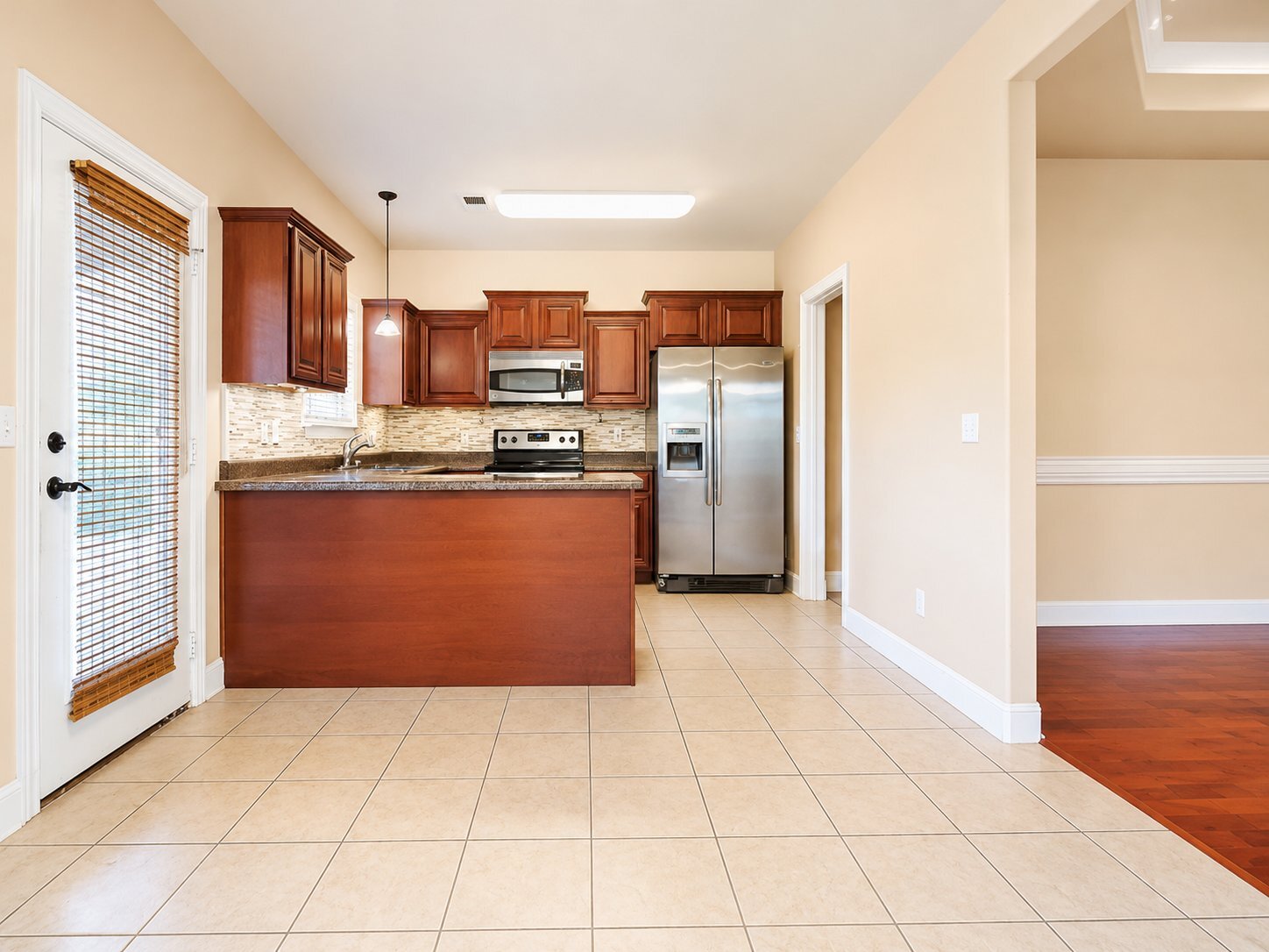 Building Photo - 1252 N Cannondale Dr