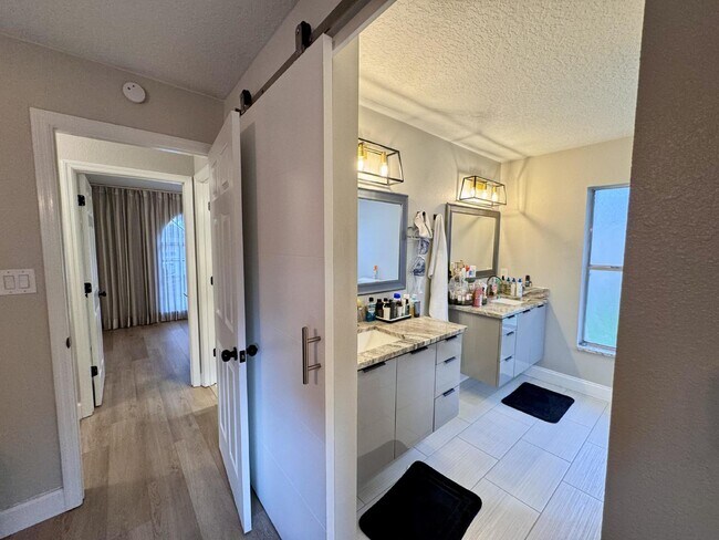 Building Photo - Stylish 3-Bedroom Home with Solar Panels, Modern Upgrades & Pet-Friendly