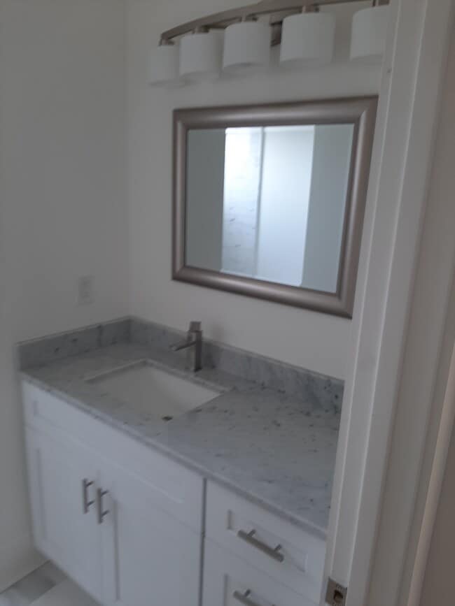 Building Photo - St Roch