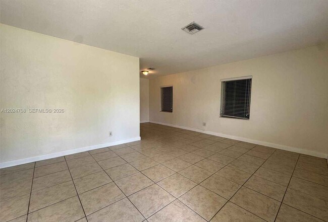Building Photo - 1320 NW 87th St