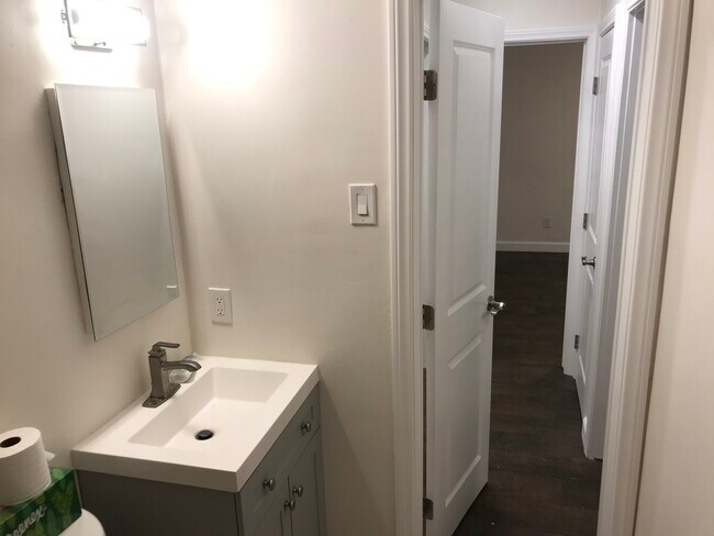 Building Photo - 3209 W 153rd St