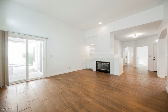 Building Photo - 7829 Ben Hogan Dr