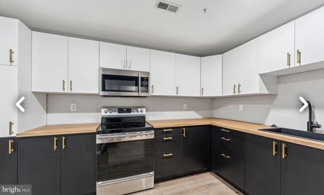 Building Photo - 7006 Friendship Rd