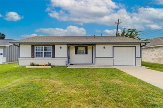 Building Photo - 5317 Crestmont St