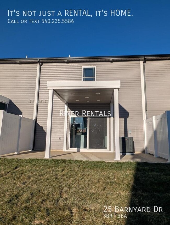 Building Photo - 25 Barnyard Dr