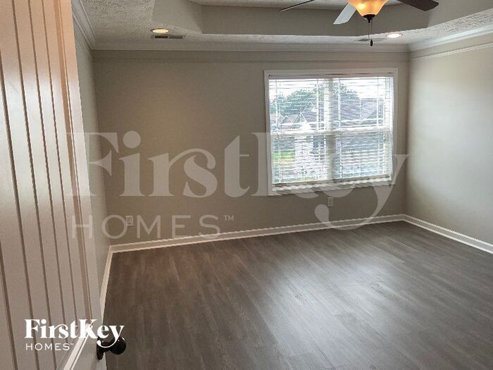 Building Photo - 1133 Meachem Dr