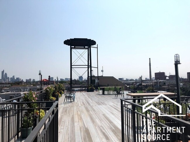 Building Photo - 1432 W 21st St