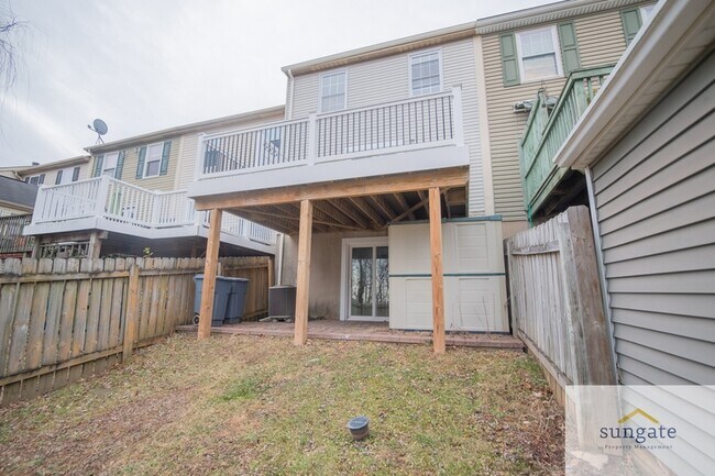 Building Photo - 5 Grandee Ct