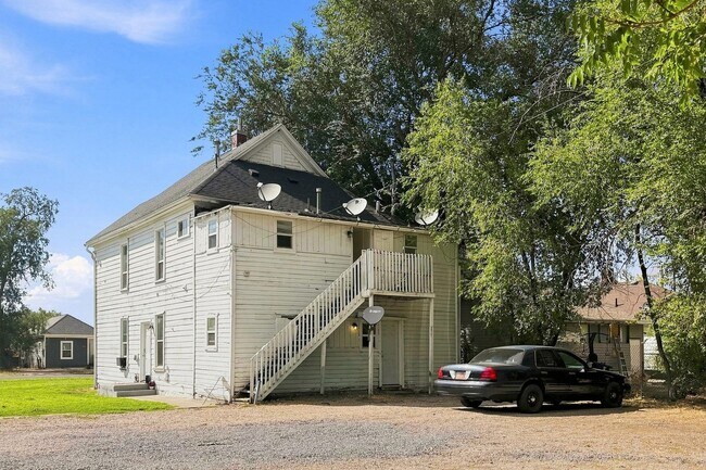 Building Photo - 2440 B Ave