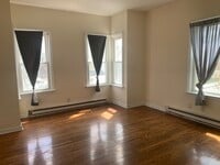 Building Photo - 549 4th St