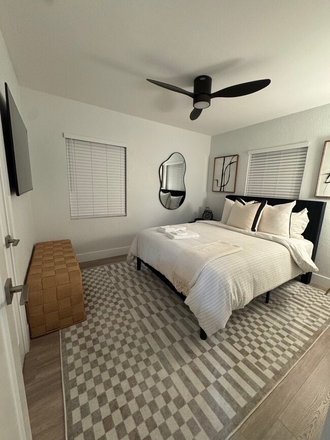 Building Photo - 1617 NW 7th Terrace