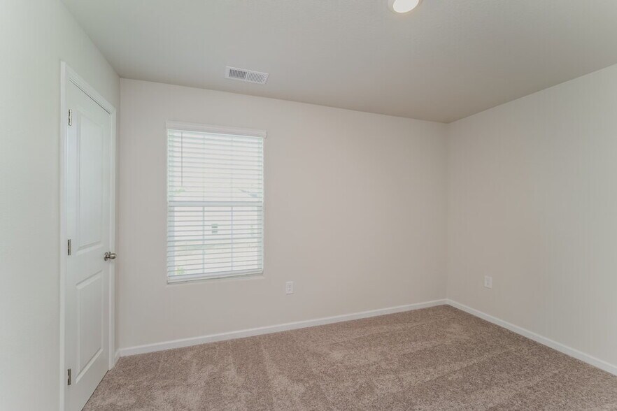 Building Photo - 6244 Lowe Ln