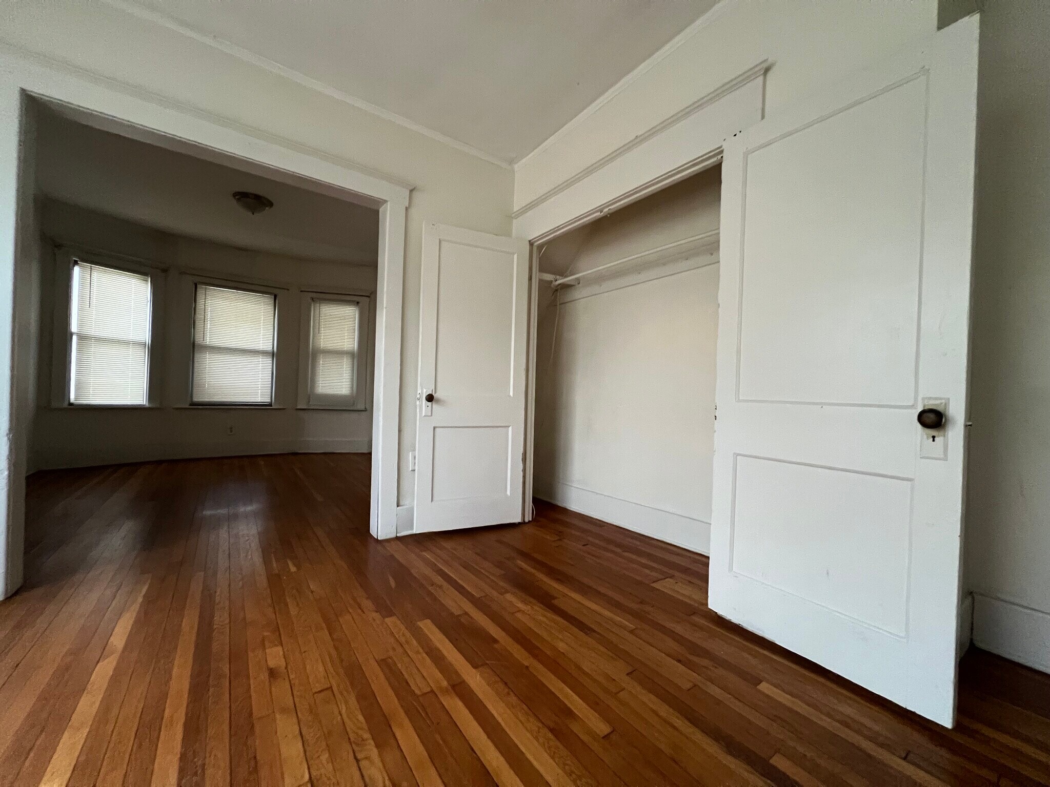 Building Photo - 1945 W Bethune St