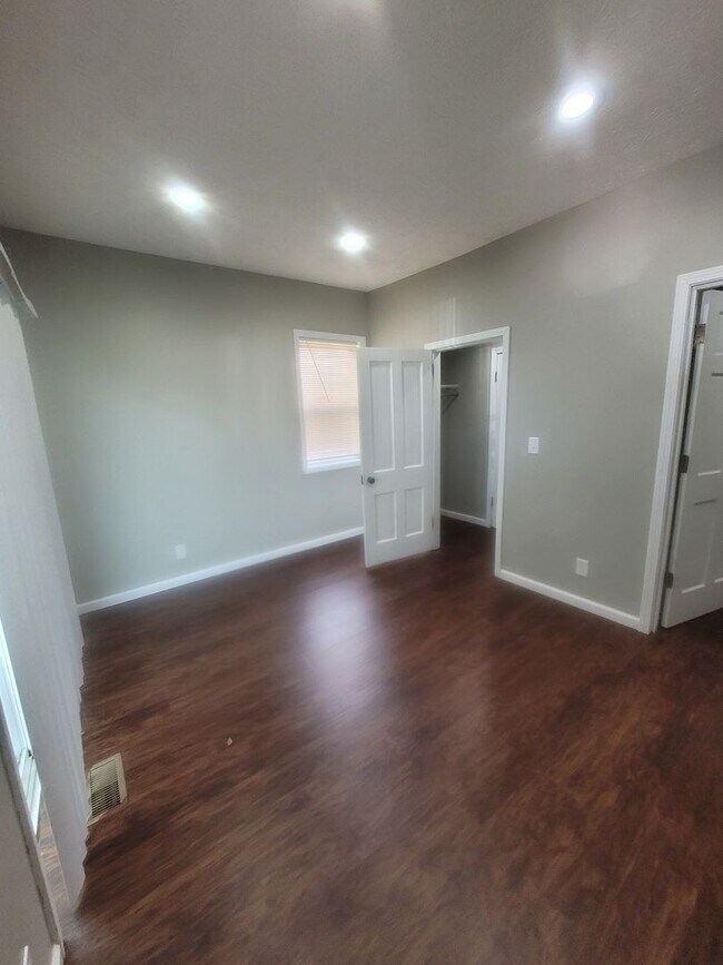 Building Photo - 612-616 South 10th Street