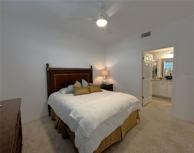 Building Photo - 14091 Heritage Landing Blvd
