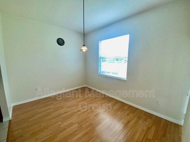 Building Photo - 4320 Paradise Cove Ct