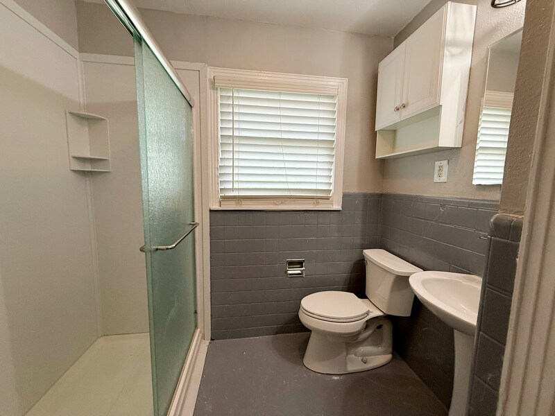 Building Photo - 419 Westhill Pl
