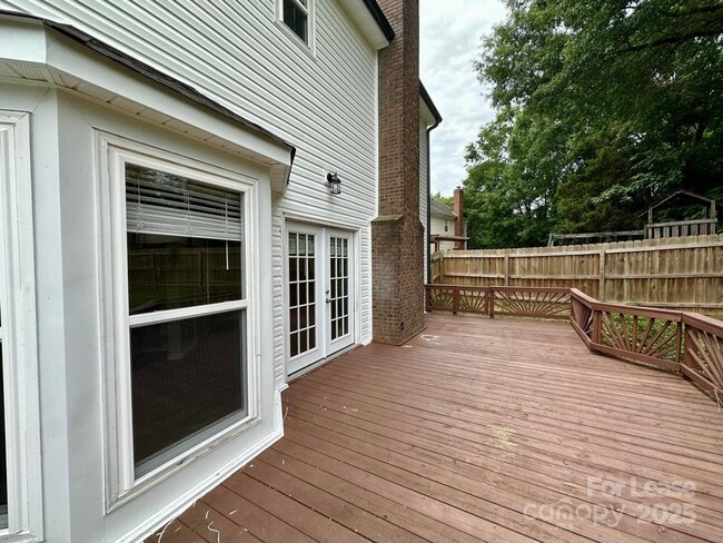 Building Photo - 13809 Stephendale Dr