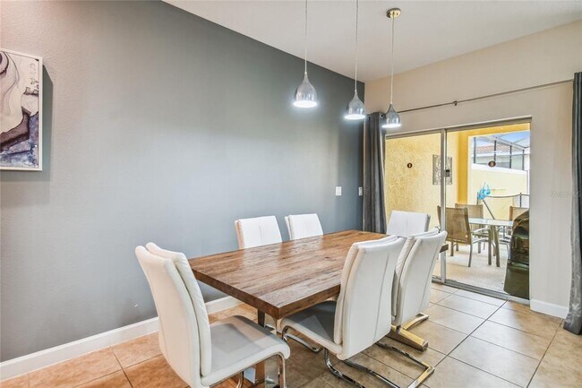 Building Photo - 8841 Candy Palm Rd