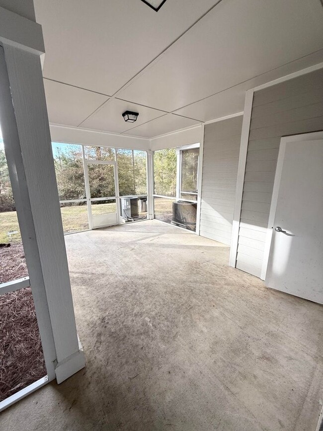 Building Photo - 328 N Sand Palm Rd