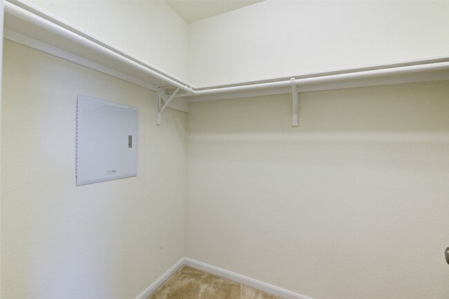Building Photo - 15623 Hanover Breeze Ln