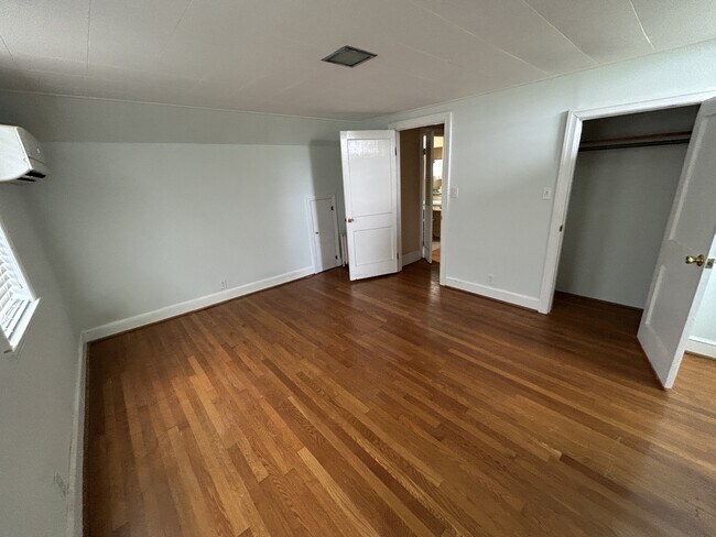 Building Photo - 12200 Leetown Rd