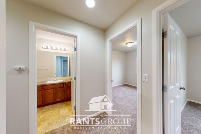 Building Photo - Spacious 4-Bedroom, 2.5-Bath Home with Open Layout in Lacey!