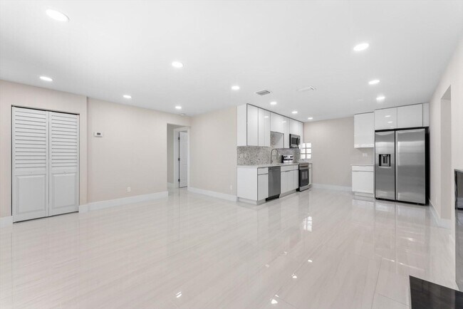 Building Photo - 2329 West Dr