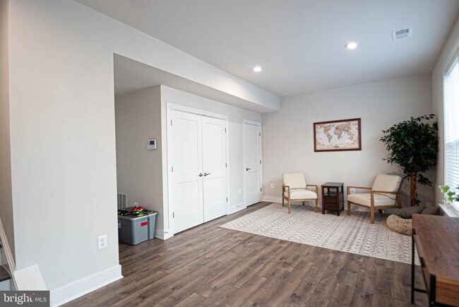 Building Photo - 2453 Liberty Lp